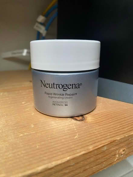 Photo of free Neutrogena night cream (Brigadoon neighborhood) #1