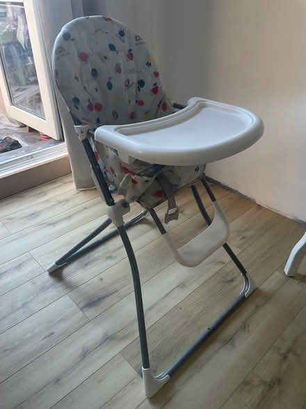 Photo of free Highchair (Grove Road E3) #3