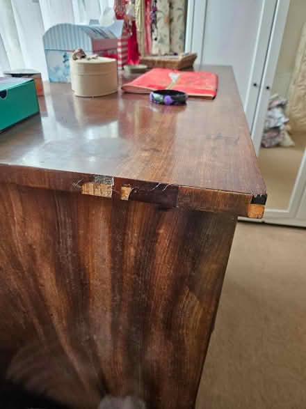 Photo of free Solid chest of drawers maybe mahogany (Kenilworth CV8) #3