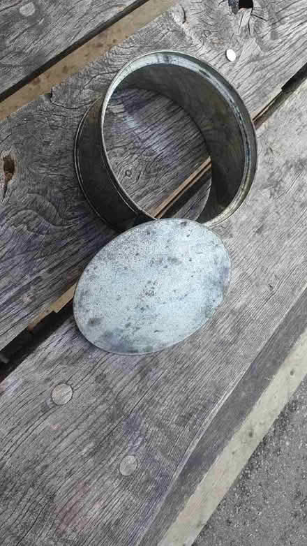 Photo of free Cake tin (Lower Green TN2) #1
