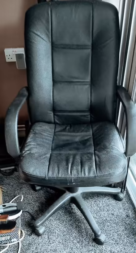 Photo of free Office chair (Littlehampton BN17) #1