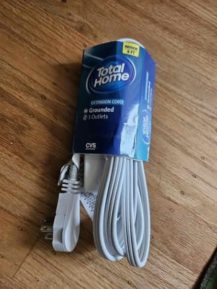 Photo of free 3-outlet extension cord (El Cerrito / East Bay) #1