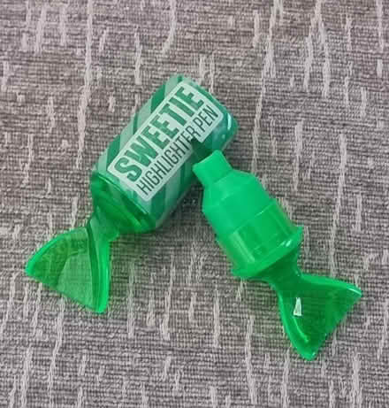 Photo of free Highlighter Pen (TS27) #2