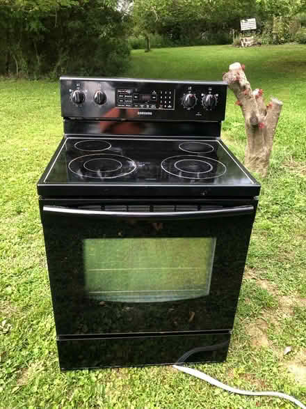 Photo of free Electric Stove (Center Valley PA) #1