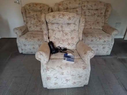 Photo of free Celebrity Recilner Suite (Allerton BD15) #1