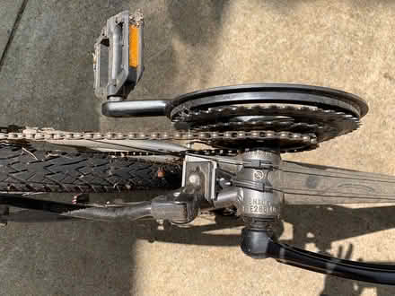 Photo of free Schwinn bike with 28 inch wheels (Smyrna) #2