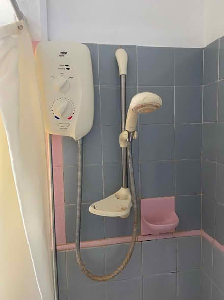 Photo of free MIRA Electric Shower (CV32 Milverton) #1