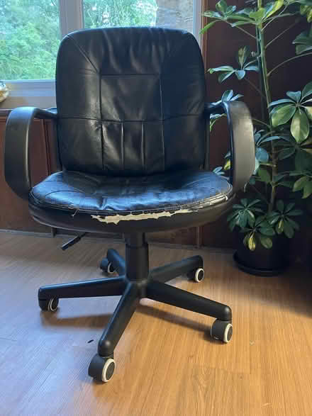 Photo of free Office Chair (Grayshott GU26) #2