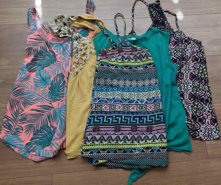 Photo of free summer clothes Size 8 (B32) #2