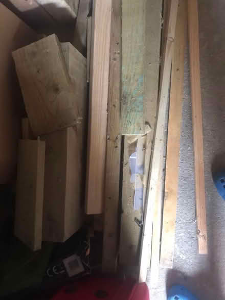 Photo of free Off cuts of wood (New Milton BH25) #1