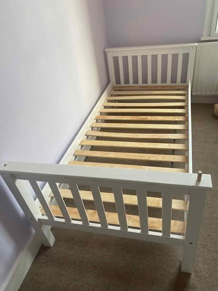 Photo of free Single bed frame (Twickenham TW1) #1