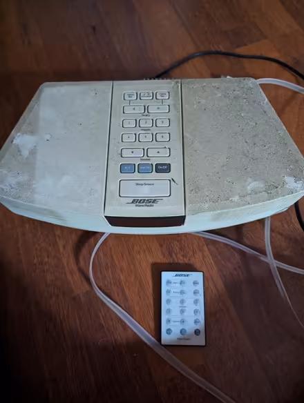 Photo of free Bose wave radio (East Dulwich SE22) #2
