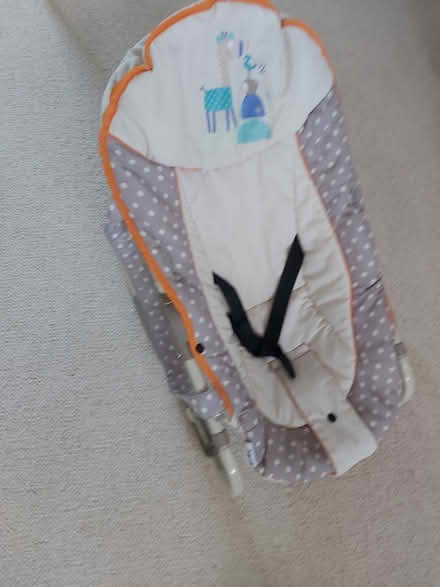 Photo of free Great bouncer w. baby hanging toys (W4) #1