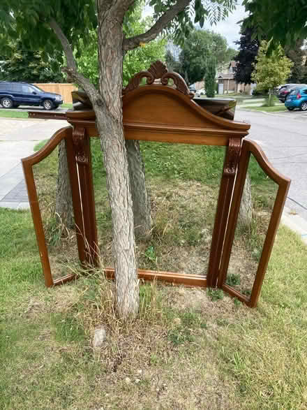 Photo of free Three piece bureau mirror (Thornhill, Markham) #1