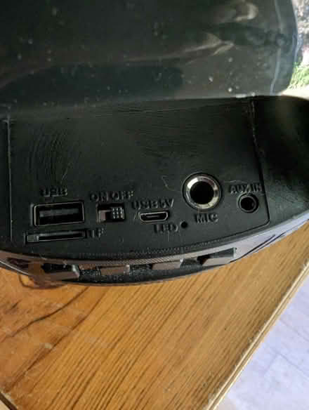 Photo of free Bluetooth Speaker (Centreopointe) #2