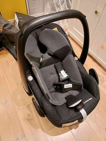 Photo of free Maxi Cosi Pebble Plus Baby Car Seat (Welwyn Garden City) #2