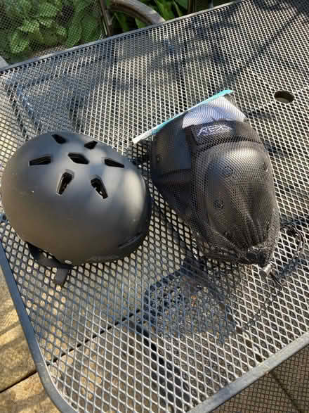 Photo of free Skateboard & safety kit (Harrogate Beckwithshaw HG3) #3