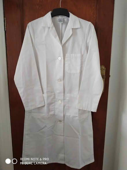 Photo of free White lab/clinician coat (Sale M33) #2