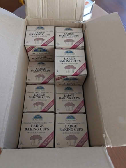 Photo of free 1140 Large Baking Cups (Madrona) #1