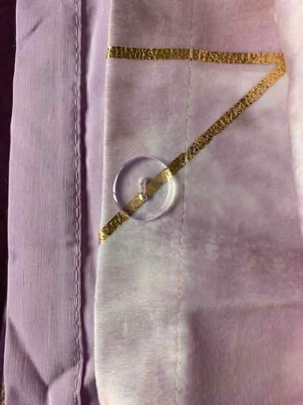 Photo of free King Size Duvet Cover and Pair of Matching pillowcases (Glenrothes KY7) #1