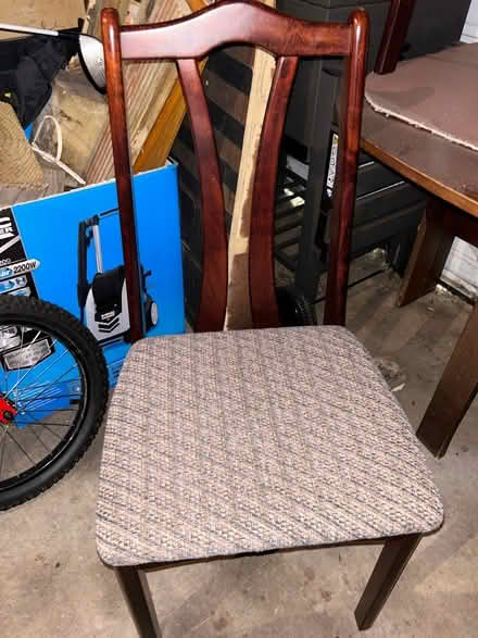 Photo of free Drop leaf table and 4 chairs (CV32 lillington) #2
