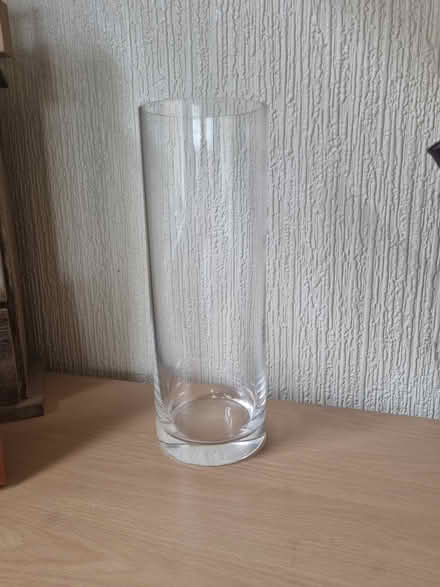 Photo of free Tall clear vase (Ribbleton PR2 6) #1