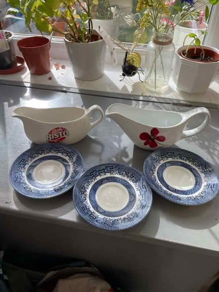 Photo of free Various items (Palmers Green N13) #4