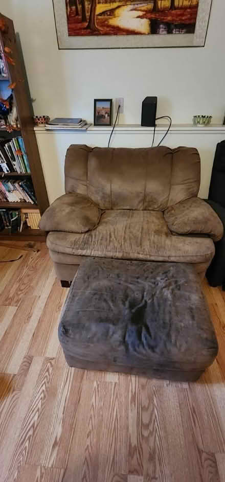 Photo of free Table, recliner, and chair (Loveland) #3