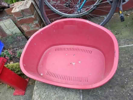 Photo of free Dog basket (Chapeltown LS7) #1