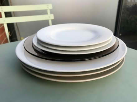 Photo of free Bundle of plates (Elephant and castle SE1) #1