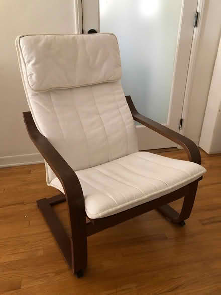Photo of free arm chair (El Sereno) #1