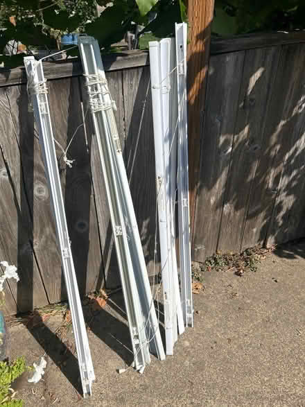 Photo of free White Vinyl Blinds (Southwest Eugene) #1
