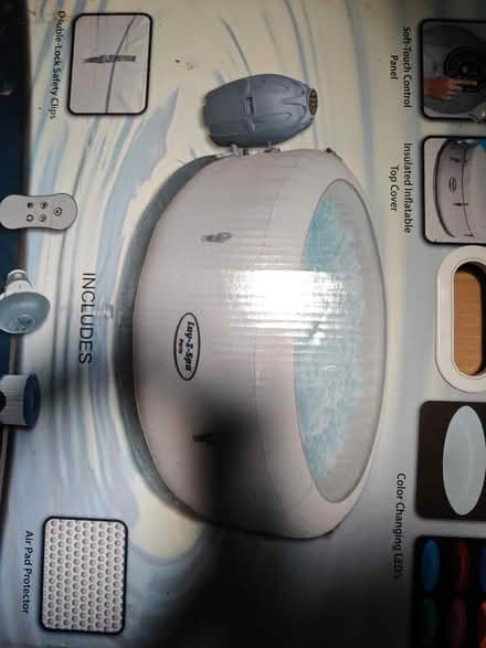 Photo of free Best way lay z spa hot tub (damaged) (Upper Walthamstow E17) #1