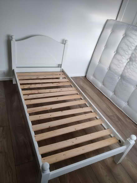 Photo of free White pine single bed (Digswell AL6) #1