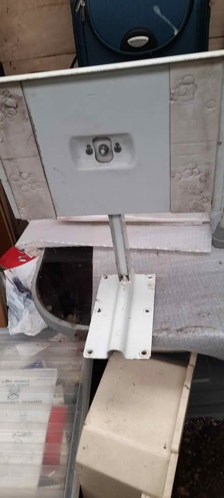 Photo of free Small tele stand (Dodford B61) #1