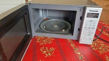 Photo of free Microwave oven (Nailsworth GL6) #3