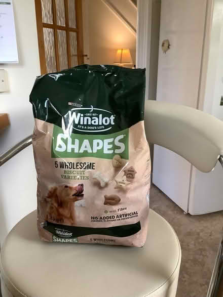 Photo of free dog food and/or biscuits (Upper Radley OX14) #1