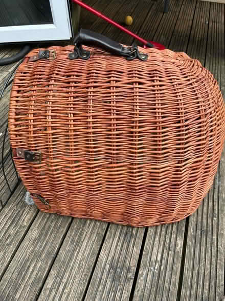 Photo of free Medium size wicker pet carrier (BA11) #4