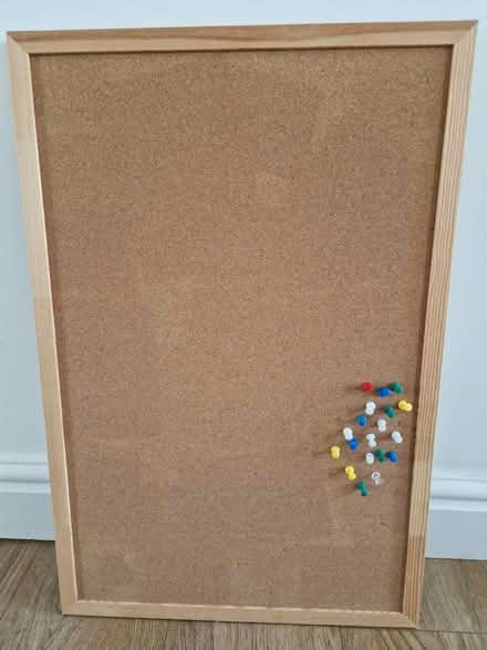 Photo of free Cork noticeboard (Tranmere Park LS20) #1