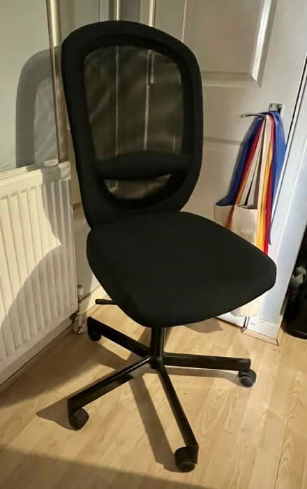 Photo of free Office chair (Twickenham TW2) #1