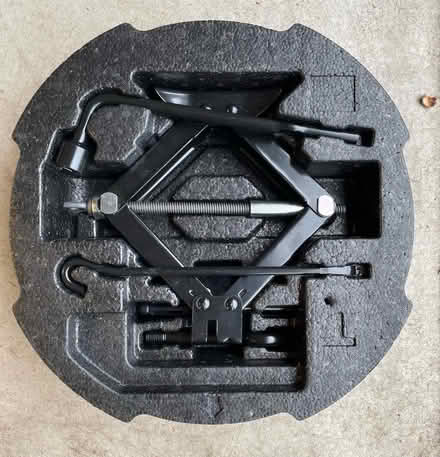 Photo of free Car Jack Kit (Skokie) #1