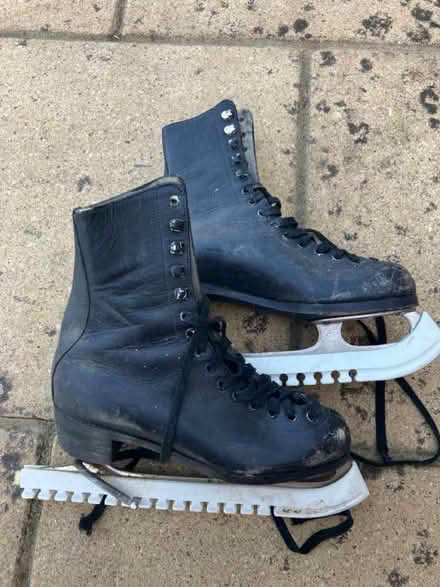 Photo of free Ice skates size 3 (New Milton BH25) #1