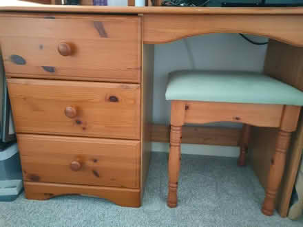 Photo of free Dressing table (Shepshed (Leics) LE12 9) #1