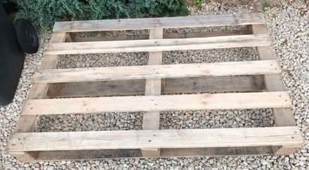 Photo of free Wooden Pallet (Kenilworth CV8) #1