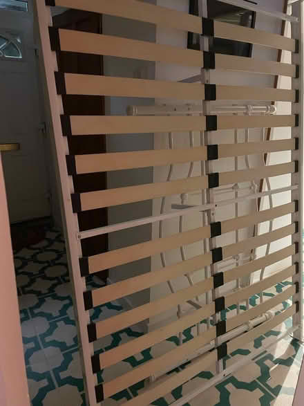 Photo of free White metal double bed frame (SE15) #1