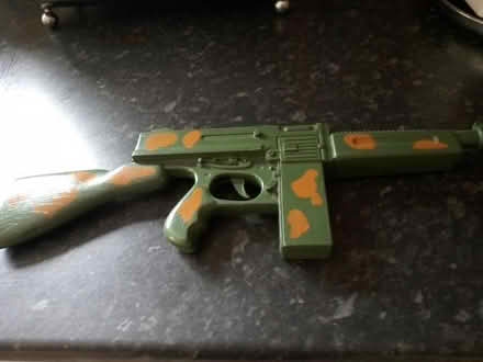 Photo of free Child's plastic rifle (Pinehurst SN25) #1