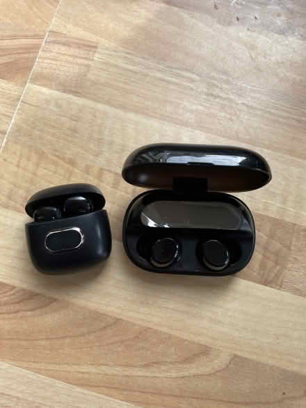 Photo of free Wireless headphones x2 (Mitcham CR4) #1