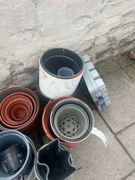Photo of free Many garden pots (Forest gate E7) #1