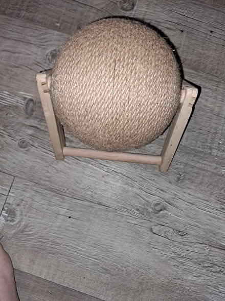 Photo of free Cat Scratching toy π (HAO near Wembley health centre) #1
