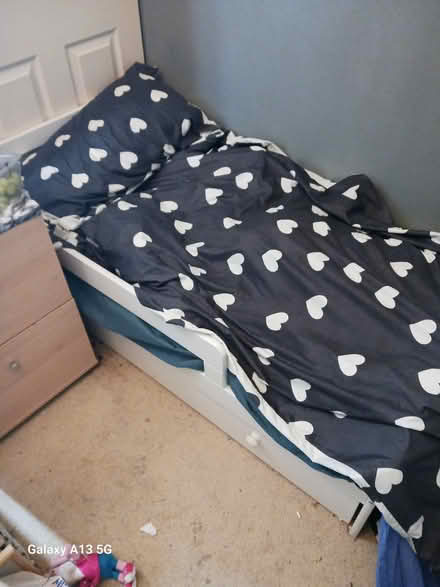 Photo of free Toddler bed (Trowbridge BA14) #1